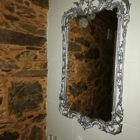 Деревянный коттедж Casinha Do Talasnal *