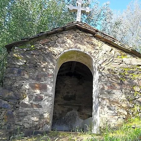 Casinha Do Talasnal Lousa (Coimbra)