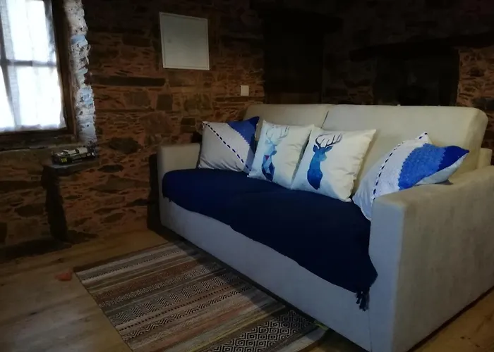 Casinha Do Talasnal 롯지 로우사