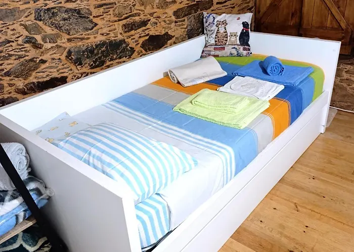 Casinha Do Talasnal אכסניה *